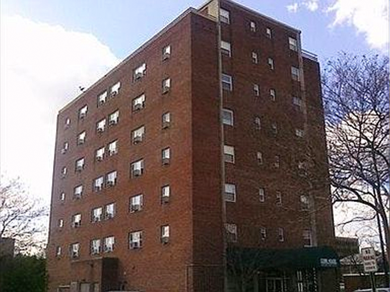 Cobb House Apartments